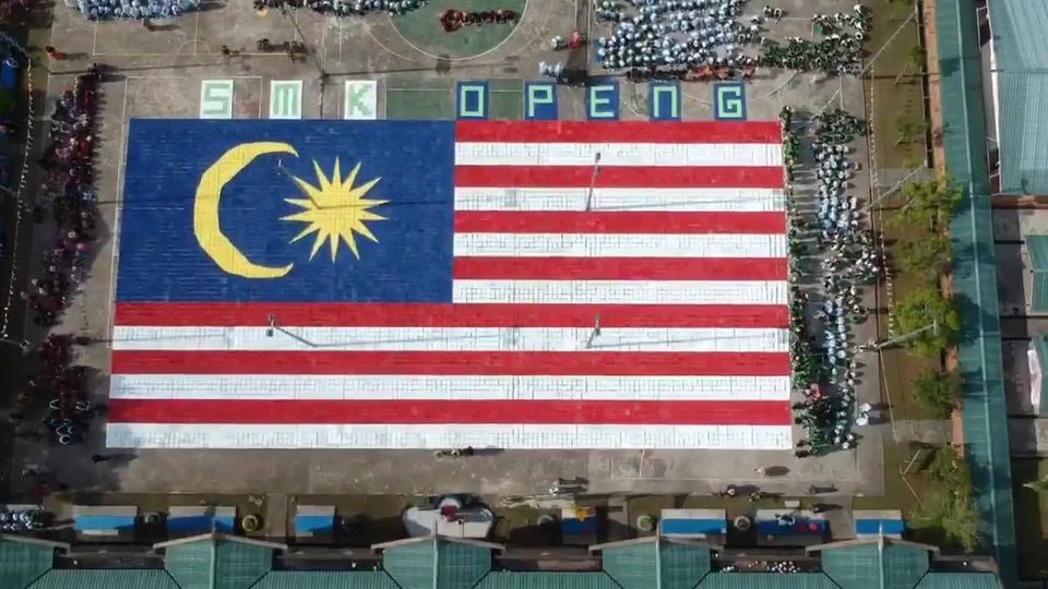 Sambutan Hari Malaysia 2018 TAHO (projek bendera gergasi daripada tapak telur)