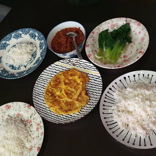 My favourite dishes yg husbund Sue masak..Sambal ikan bilis the legendary Pahang…